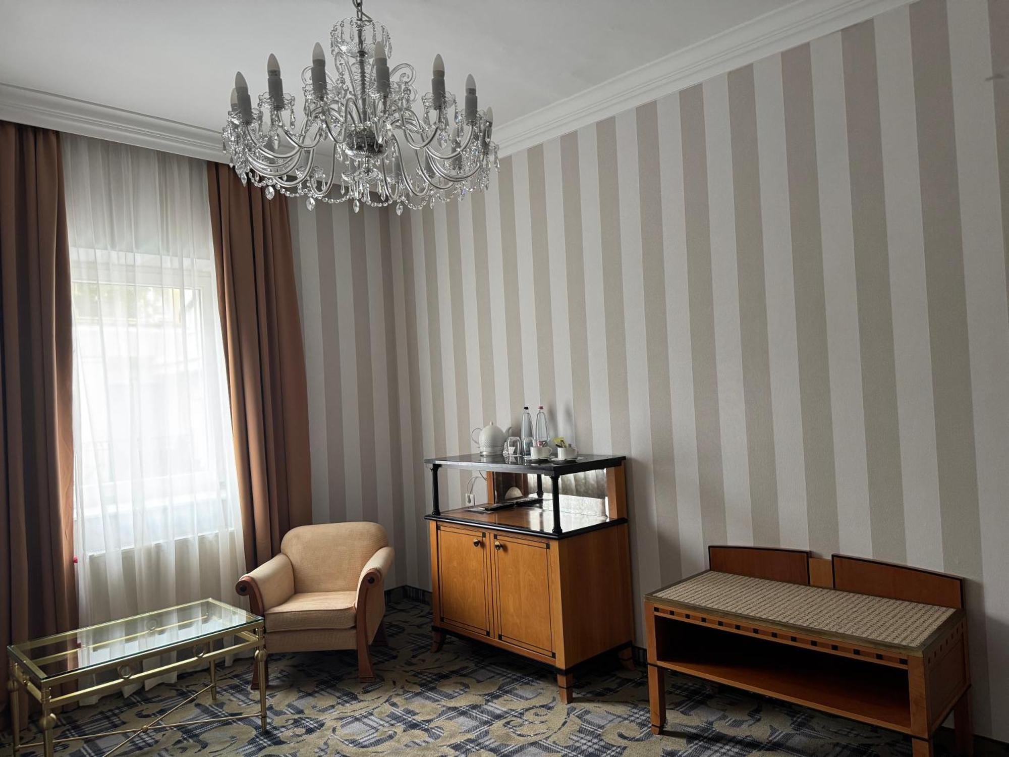 Pannonia 1893 Premium Hotel Sopron Ngoại thất bức ảnh